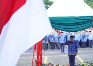 Menjadi Inspektur Upacara Hari Bhakti PU ke-77, Gubri Harap Proyek Nasional di Riau Segera Diresmikan.