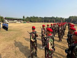 Kostum Armylook Meriahkan Upacara HUT TNI Ke-78 di Grup 1 Kopassus