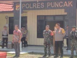 Satgas TNI 300 Siliwangi Hadiri Apel Gelar Pasukan Kesiapsiagaan Kalender Kamtibmas Kabupaten Puncak Papua