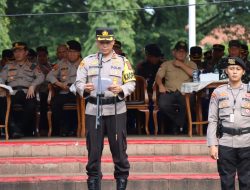 Polres Lebak gelar Apel Pergeseran Pasukan PAM TPS Pemilu 2024 di Alun-alun Rangkasbitung