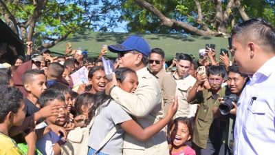 Senyum Anak-Anak Nagekeo di Tengah Tenda Pengungsian